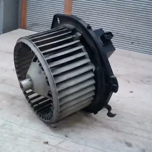 IVECO Daily 2000-2006 35C13 Fűtőmotor bontott alkatrész Bestseller