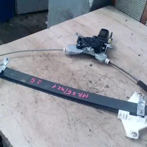 HYUNDAI Terracan 2001-2005 Jobb első ablakemelő szerkezet elektromos bontott alkatrész Bestseller