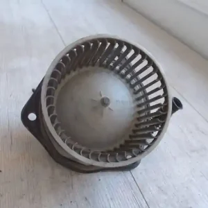 KIA CEED 2006.10-2009.07 Fűtőmotor klímás 1.6d bontott alkatrész Azonnal elérhető