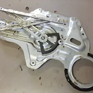 Legnépszerűbb KIA CERATO Jobb első ablakemelő szerkezet elektromos bontott alkatrész