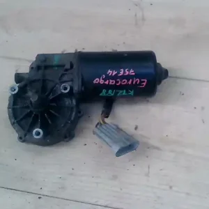 IVECO EUROCARGO 75E14 Ablaktörlő motor első bontott alkatrész Outlet