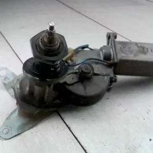 Exkluzív ajánlat KIA PRIDE Ablaktörlő motor hátsó bontott alkatrész