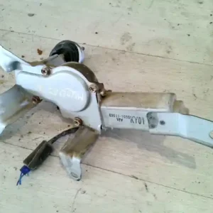 KIA PRIDE Ablaktörlő motor hátsó 3 ajtós bontott alkatrész Biztonságos vásárlás