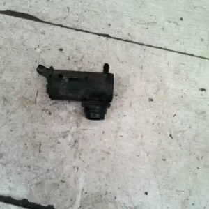 Rendeld meg most KIA SHUMA Ablakmosó motor első bontott alkatrész