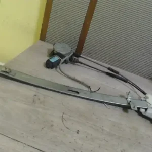 Legkelendőbb KIA Sportage 1998.04.01-2004.08.24 Jobb első ablakemelő szerkezet elektromos bontott alkatrész