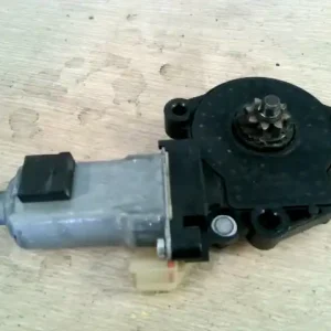 KIA SPORTAGE 2004.08-2010.10 Jobb hátsó ablakemelő motor bontott alkatrész Rendeld meg most