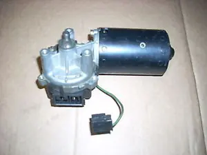 LANCIA DEDRA Ablaktörlő motor első bontott alkatrész Vedd meg online