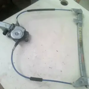 LANCIA Y 96- Jobb első ablakemelő szerkezet elektromos 3 ajtósbontott alkatrész Ne maradj le