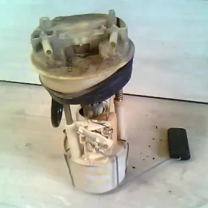 Legkelendőbb LANCIA Y üzemanyag szivattyú 1.2 i, 8v bontott alkatrész