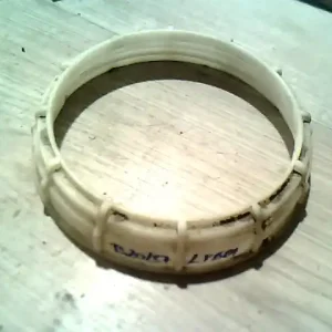 Ne maradj le LANCIA LYBRA üzemanyag szivattyú befogató műanyag anya 2.0 ibontott alkatrész