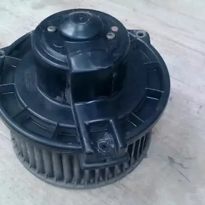 Legkelendőbb LANDROVER DISCOVERY I. 94-99 Fűtőmotor klímás bontott alkatrész