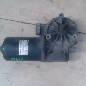 MAN TGL12.210 4X2BL Ablaktörlő motor első bontott alkatrész Alacsony ár