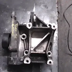 Biztonságos fizetés LANDROVER FREELANDER 98-04 Generátor tartó bak bontott alkatrész