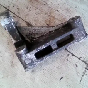 LANDROVER FREELANDER 98-04 Generátor tartó bak bontott alkatrész Azonnal elérhető