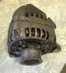 MAZDA 121 96- Generátor.benzines bontott alkatrész Gyors szállítás