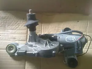 Kedvezményes ár MAZDA 121 96- Ablaktörlő motor hátsó bontott alkatrész