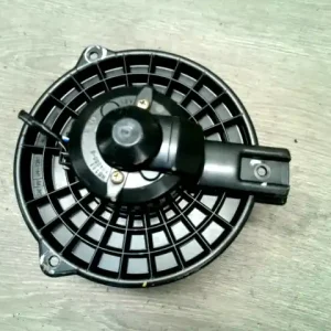 Árengedmény MAZDA 2 03.04-07.11 Fűtőmotor bontott alkatrész