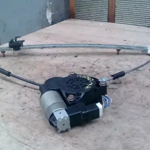 MAZDA 3 03.10-06.06 Jobb hátsó ablakemelő szerkezet elektromos bontott alkatrész Népszerű