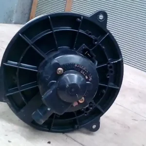 Kedvezmény MAZDA 323 98-01 Fűtőmotor bontott alkatrész