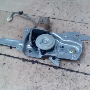 MAZDA 323F 98-04 Jobb hátsó ablakemelő szerkezet elektromos 5 ajtós bontott alkatrész Nézd meg most