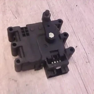 Prémium MAZDA 6 02-05 Fűtésszabályzó zsalu állító motor bontott alkatrész