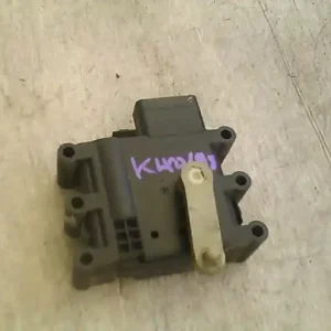 Biztonságos vásárlás MAZDA 6 02-05 Fűtésszabályzó zsalu állító motor bontott alkatrész