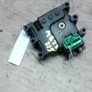 Vedd meg online MAZDA 6 02-05 Fűtés állító motor kombi bontott alkatrész