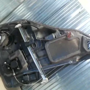 Outlet MAZDA 6 02-05 Jobb hátsó ablakemelő szerkezet elektromos kombi bontott alkatrész