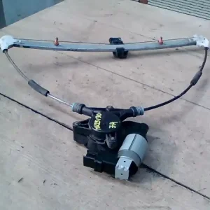 Olcsó MAZDA 6 02-05 Jobb hátsó ablakemelő szerkezet elektromos kombi bontott alkatrész