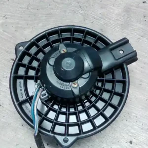 Olcsóbb MAZDA 6 02-05 Fűtőmotor bontott alkatrész