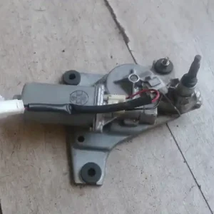 Azonnal elérhető MAZDA 626 97.08-00.07 Ablaktörlő motor hátsó 4 ajtós bontott alkatrész