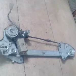 Végkiárusítás MAZDA 626 97.08-00.07 Jobb hátsó ablakemelő szerkezet elektromos 5 ajtós bontott alkatrész