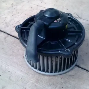 Nézd meg most MAZDA Demio 2000- Fűtőmotor 1.5i bontott alkatrész