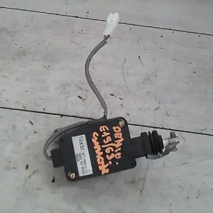 MAZDA DEMIO 98.08-00.05 Csomagtérajtó központi zár motor bontott alkatrész Gyors kiszállítás