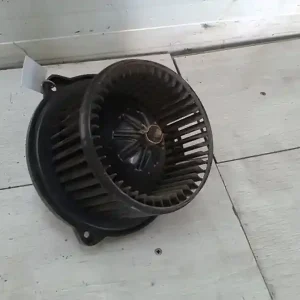 Gyors kiszállítás MAZDA MPV 99-05 Fűtőmotor bontott alkatrész