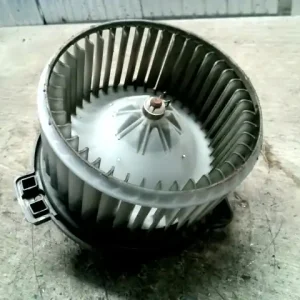 Végkiárusítás MAZDA MPV 99-05 Fűtőmotor klímás 2.0 d bontott alkatrész