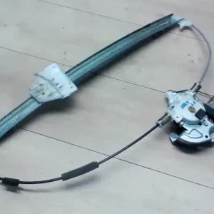 MAZDA MPV 99-05 Jobb első ablakemelő szerkezet elektromos bontott alkatrész Olcsó