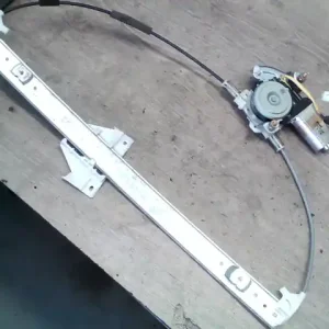 MAZDA MPV 99-05 Jobb első ablakemelő szerkezet elektromos bontott alkatrész Legnépszerűbb