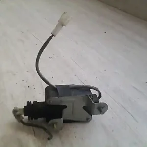 MAZDA DEMIO 98.08-00.05 Központizár motorbontott alkatrész Nézd meg most