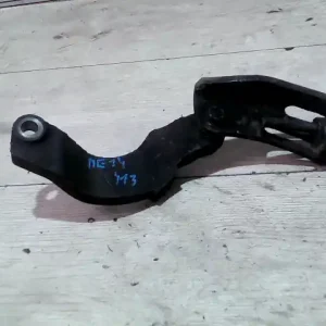 MAZDA E2200 Generátor tartó bak bontott alkatrész Bestseller