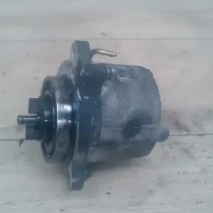 MAZDA PREMACY 99.01-05.10 Vákuumpumpa 2.0ditd bontott alkatrész Vedd meg most