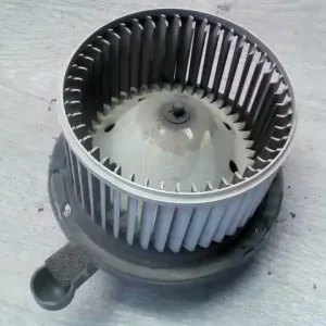 MAZDA Tribute 2001.01.01-2007.12.31 Fűtőmotor bontott alkatrész Vedd meg online