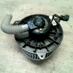 MAZDA PREMACY 99.01-05.10 Fűtőmotor 2.0 d bontott alkatrész Gyors szállítás