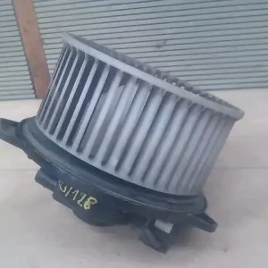 MAZDA PREMACY 99.01-05.10 Fűtőmotor klímás 2.0ditd bontott alkatrész Alacsony ár