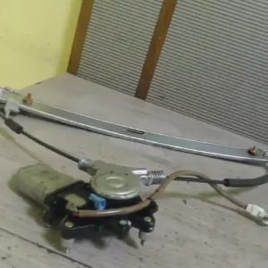 Vedd meg most MAZDA PREMACY 99.01-05.10 Jobb első ablakemelő szerkezet elektromos bontott alkatrész