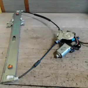 MAZDA PREMACY 99.01-05.10 Jobb első ablakemelő szerkezet elektromos bontott alkatrész Alacsony ár