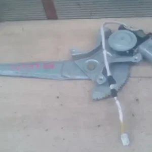 Akció MAZDA PREMACY 99.01-05.10 Jobb hátsó ablakemelő szerkezet elektromos bontott alkatrész