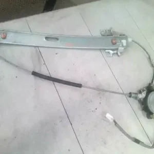 Csak ma MAZDA MPV 99-05 Jobb hátsó ablakemelő szerkezet elektromos bontott alkatrész