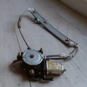 MAZDA MPV 99-05 Jobb hátsó ablakemelő szerkezet elektromos bontott alkatrész Kiárusítás