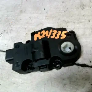 Legnépszerűbb MERCEDES A W169 2004.09.01-2008.05.31 Fűtésszabályzó zsalu állító motor bontott alkatrész